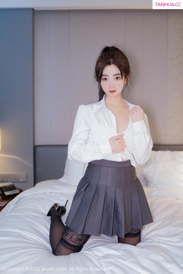   [XiuRen]高清写真图 2023.03.21 No.6444 星子柒kiki 黑丝美腿第14张图片